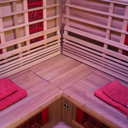 Bed & Breakfast Au Jardin Des Vennes *